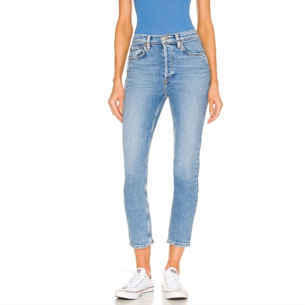 Re/Done 90's High Rise Button Fly Ankle Crop Cigarette Jeans Model Off-Duty 26